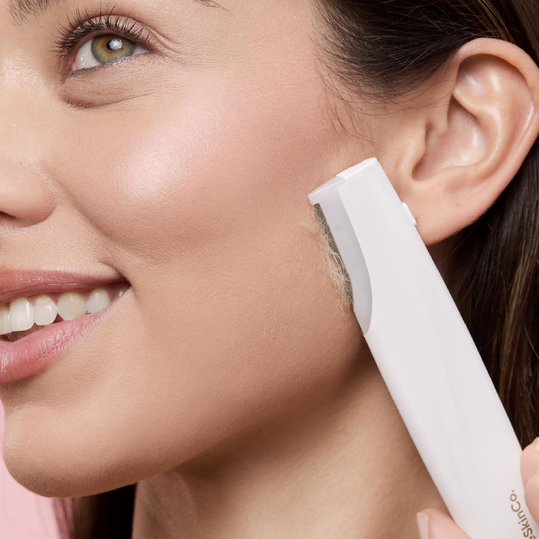Nura - Sonic Dermaplaner - The Best At Home Dermaplaning Tool